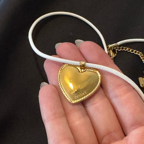 Cendre Co Australian Jewelry Belle Heart Pendant White Necklace - Picture 2 of 11
